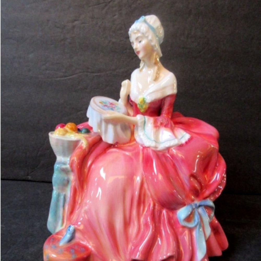 Royal Doulton figurine Penelope HN1901 7" tall Mint Condition,  retired